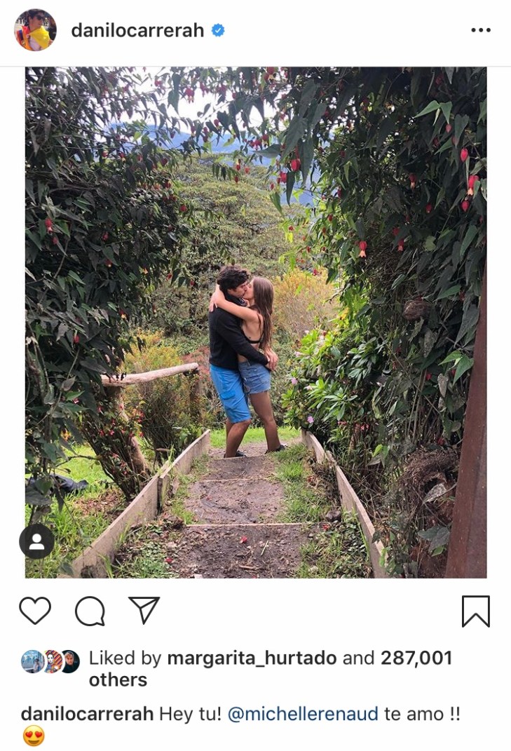 F109C81D-A6DA-43EA-9D91-4D0C3C75CEC8